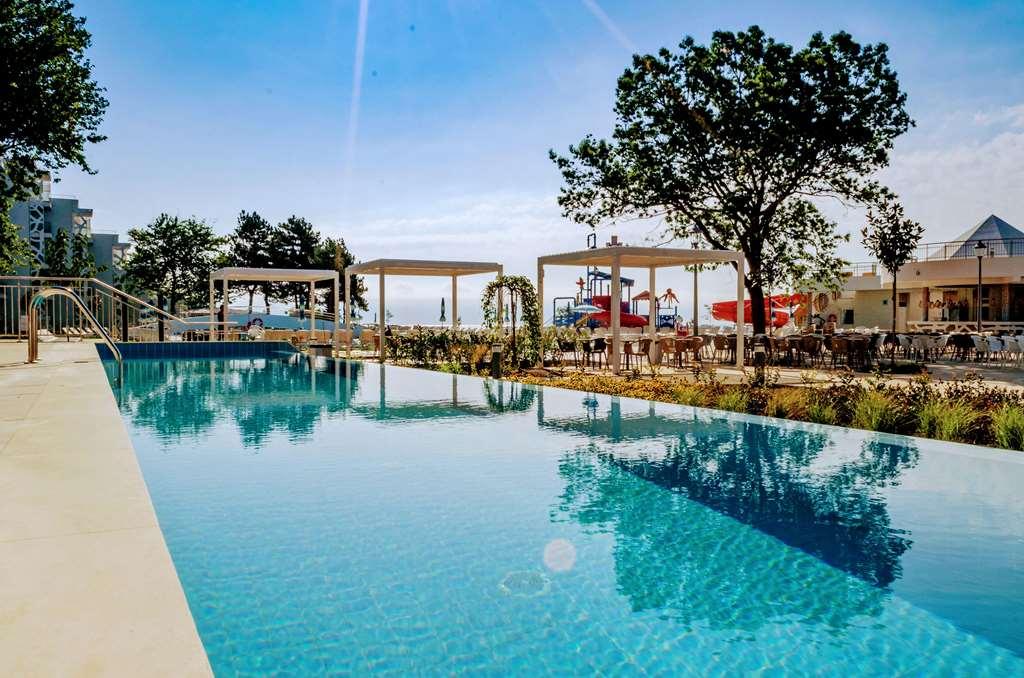 Maritim Hotel Paradise Blue Албена Удобства фото
